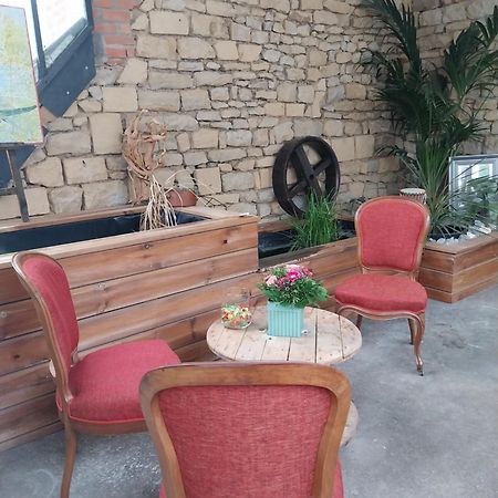 Studio Chaleureux En Hyper Centre Charleville-Mézières Eksteriør billede